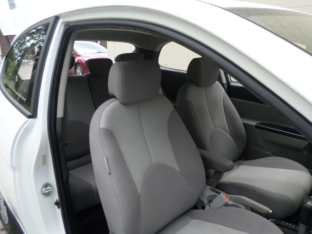 Photo 10 of this HYUNDAI ACCENT