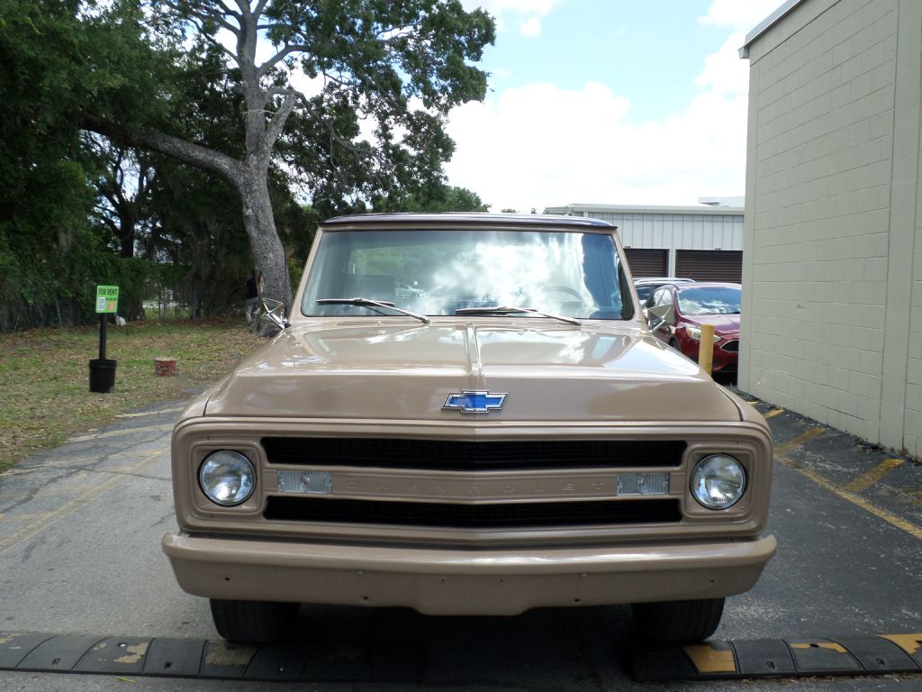 Photo 3 of this CHEVROLET C10