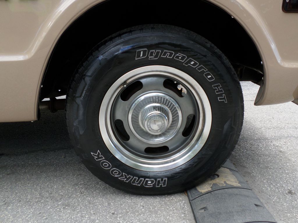 Photo 16 of this CHEVROLET C10