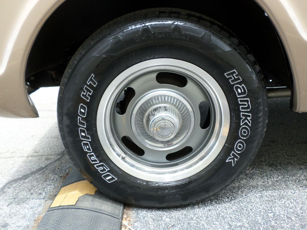 Photo 17 of this CHEVROLET C10