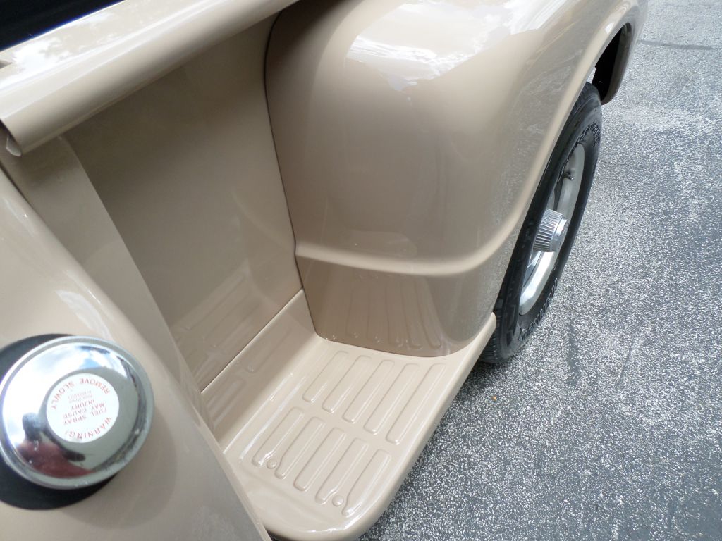Photo 19 of this CHEVROLET C10