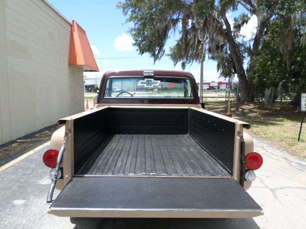 Photo 21 of this CHEVROLET C10