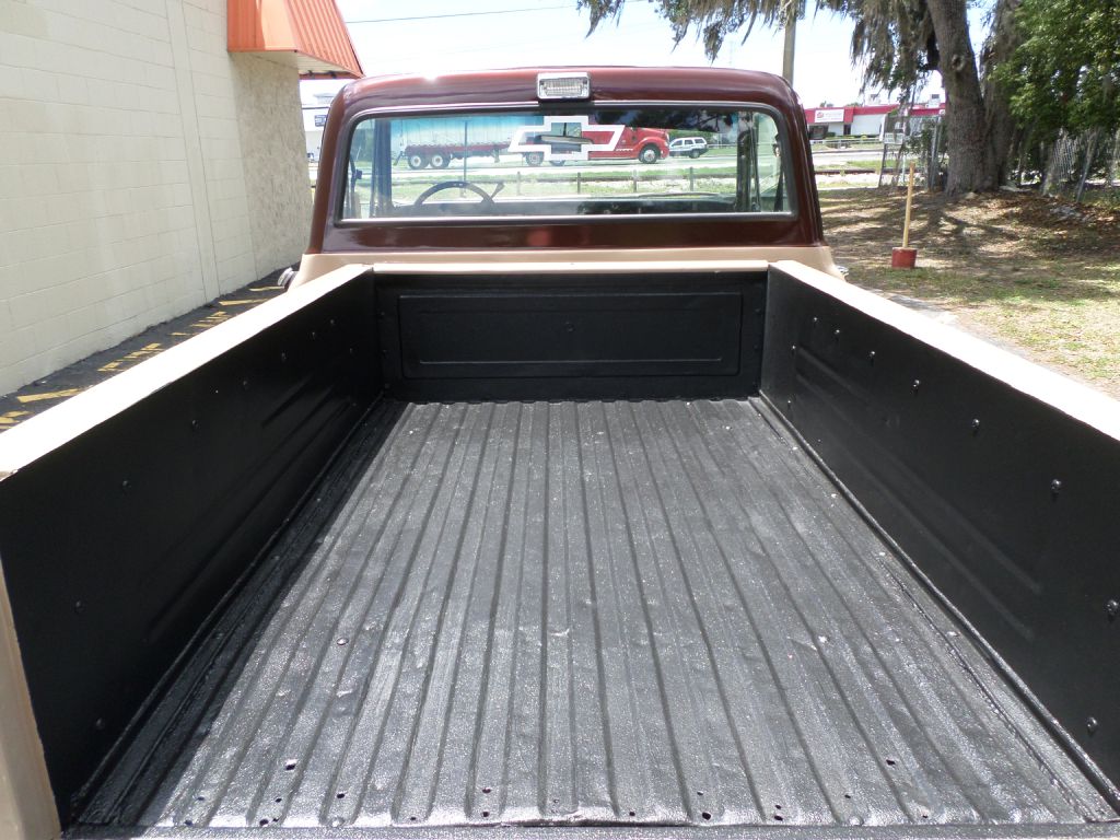 Photo 22 of this CHEVROLET C10