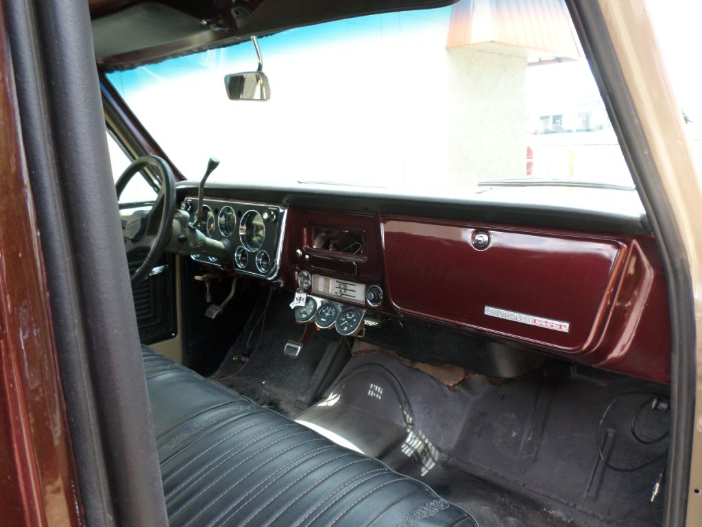 Photo 25 of this CHEVROLET C10