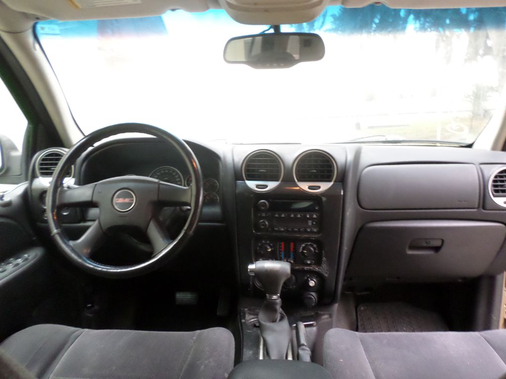 Photo 15 of this GMC ENVOY