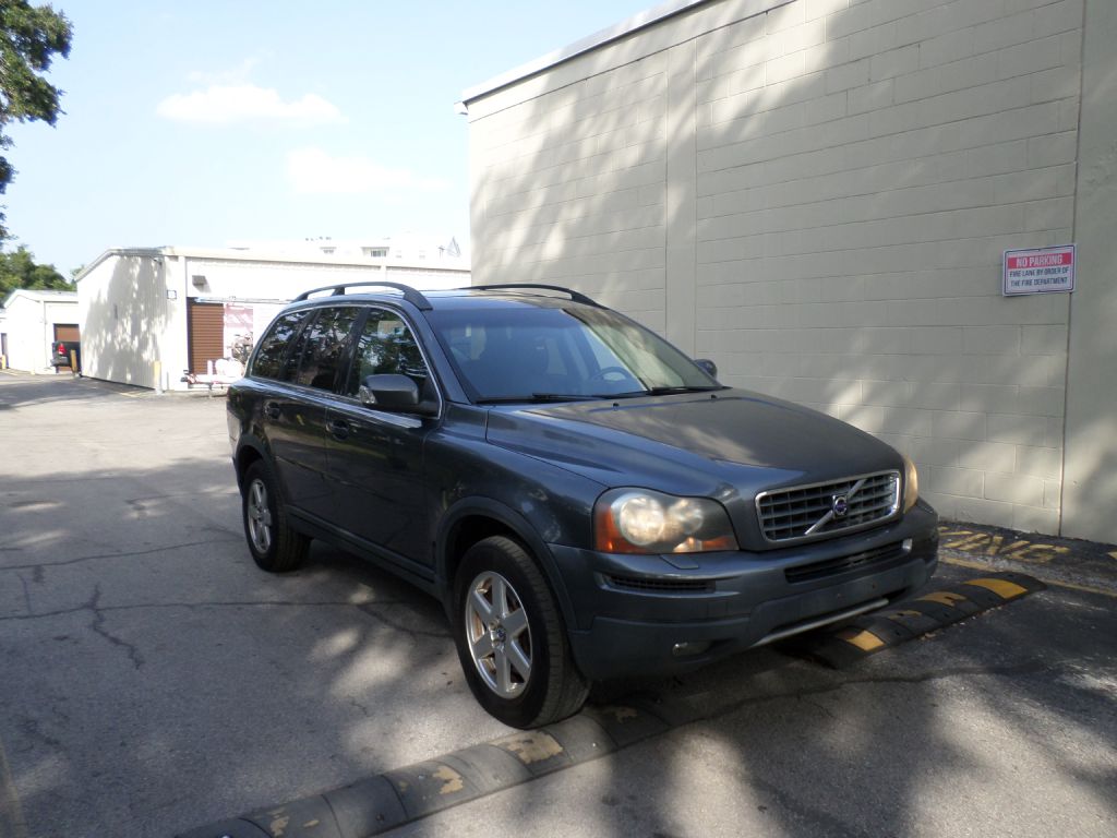 Photo 2 of this VOLVO XC90