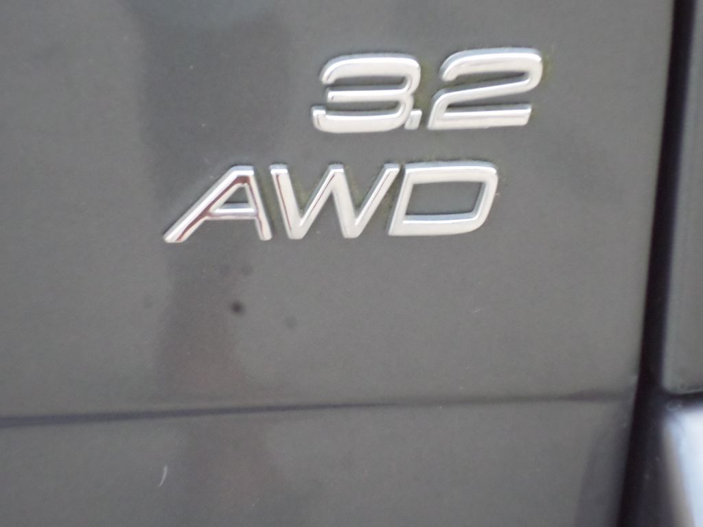Photo 21 of this VOLVO XC90