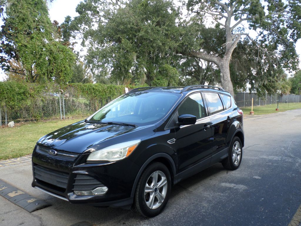 Photo 4 of this FORD ESCAPE