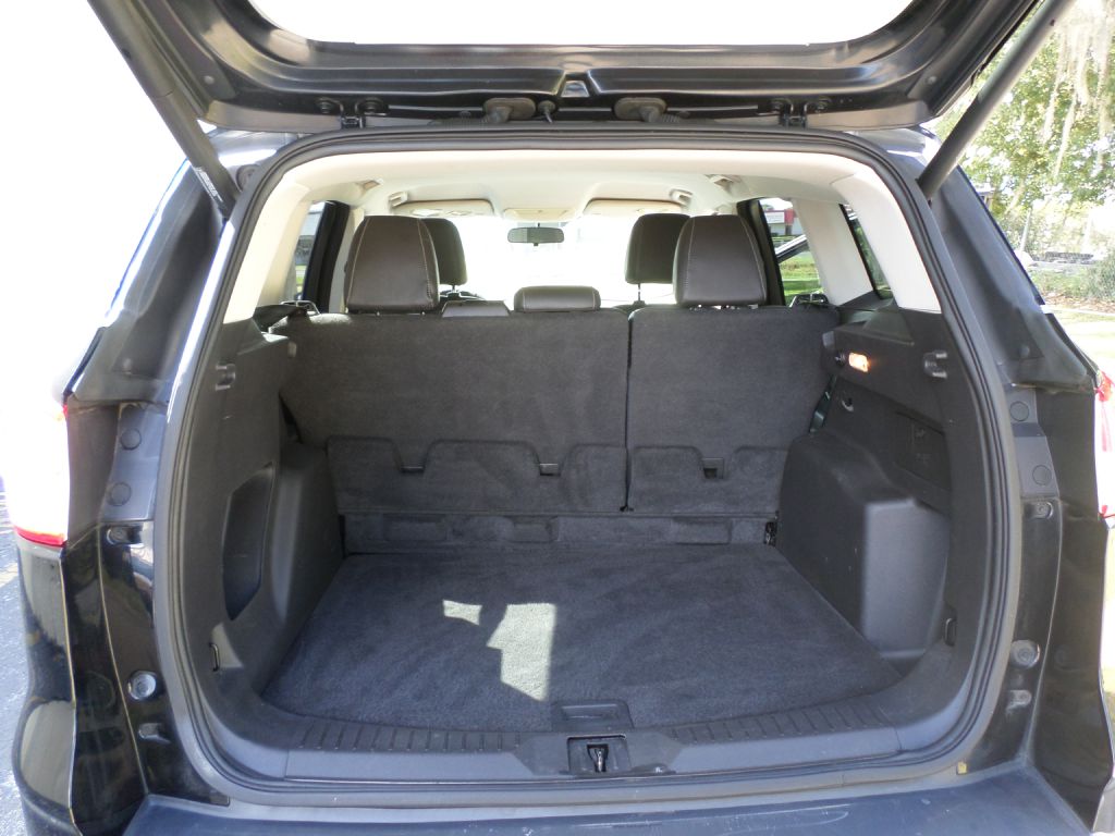 Photo 16 of this FORD ESCAPE
