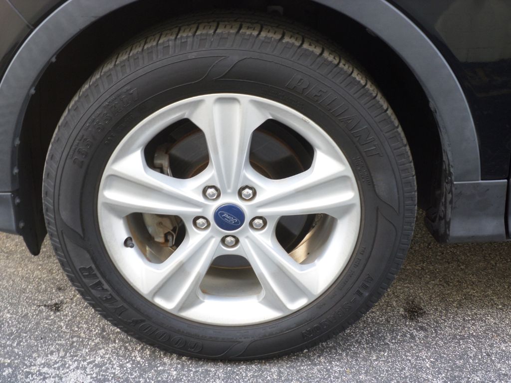Photo 19 of this FORD ESCAPE