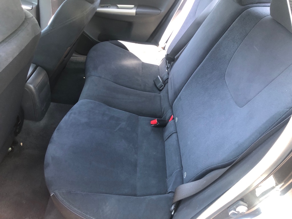 Photo 16 of this SUBARU IMPREZA