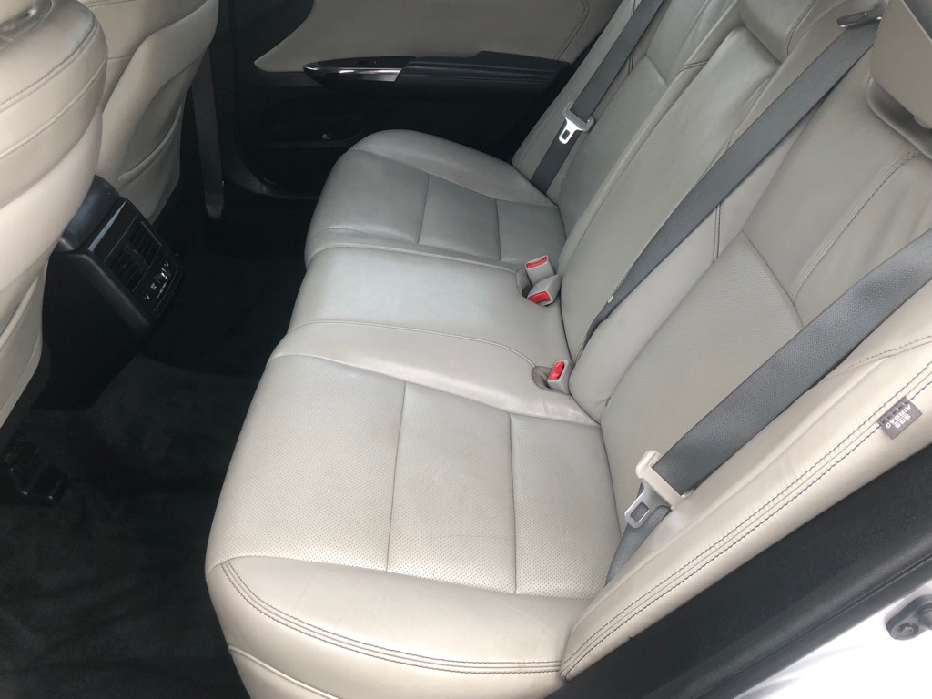 Photo 19 of this TOYOTA AVALON