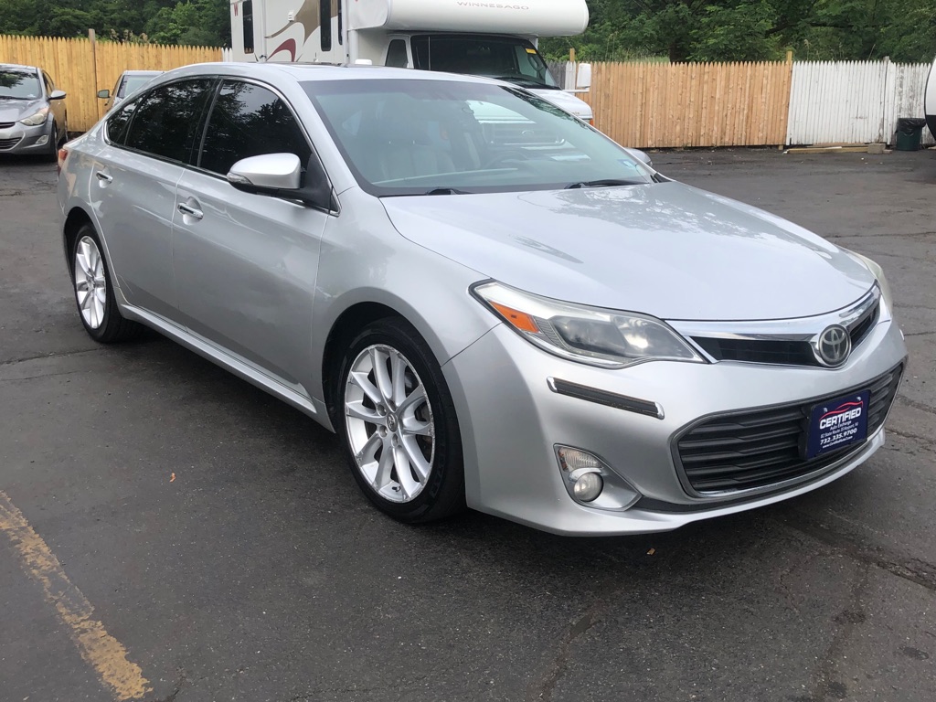 Photo 9 of this TOYOTA AVALON