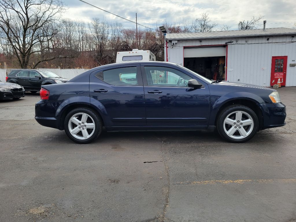 Photo 8 of this DODGE AVENGER