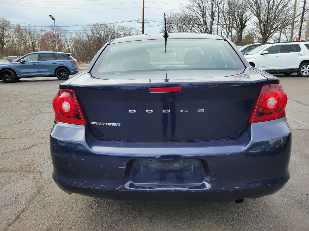 Photo 2 of this DODGE AVENGER