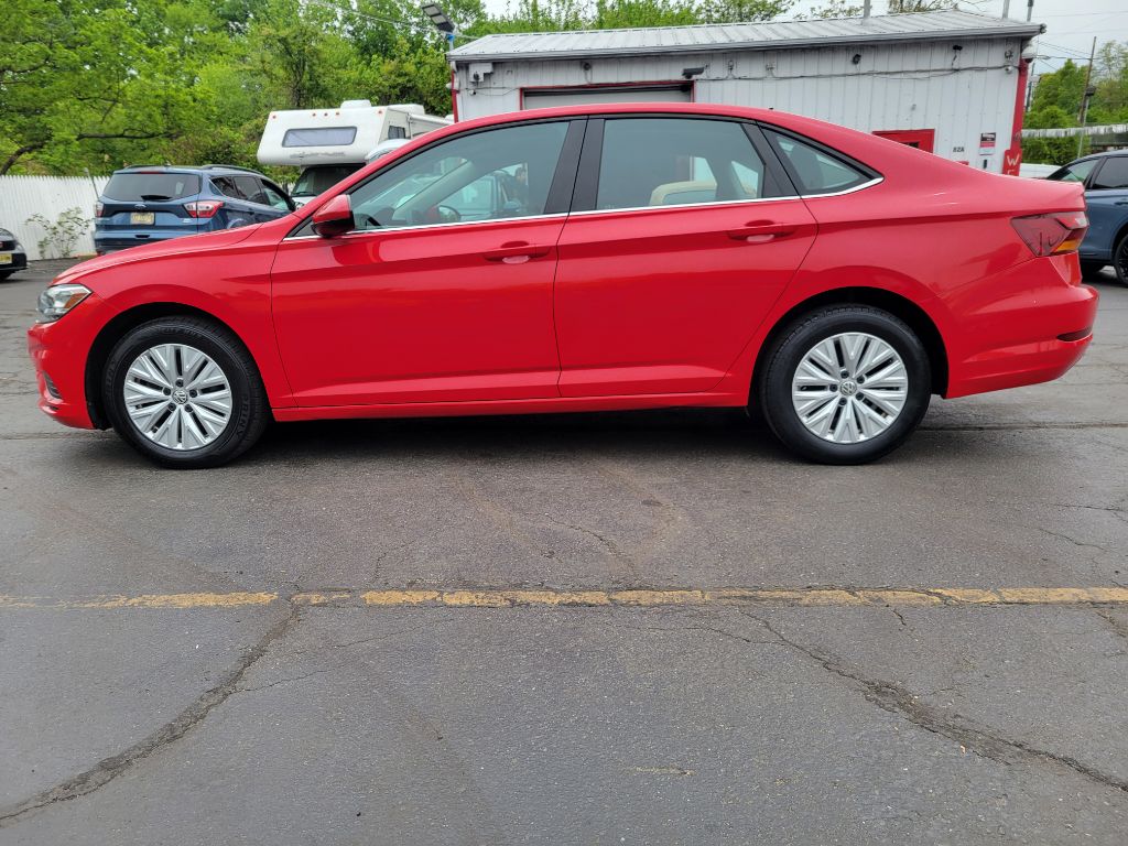 Photo 2 of this VOLKSWAGEN JETTA