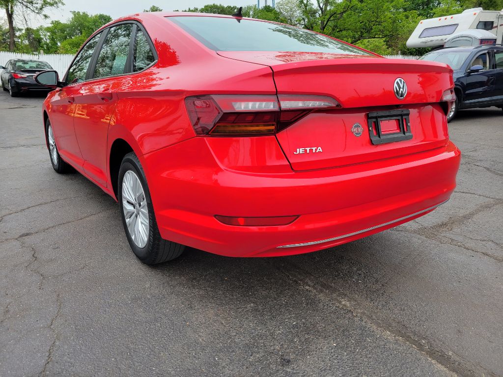Photo 3 of this VOLKSWAGEN JETTA