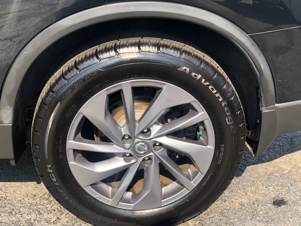 Photo 11 of this NISSAN ROGUE
