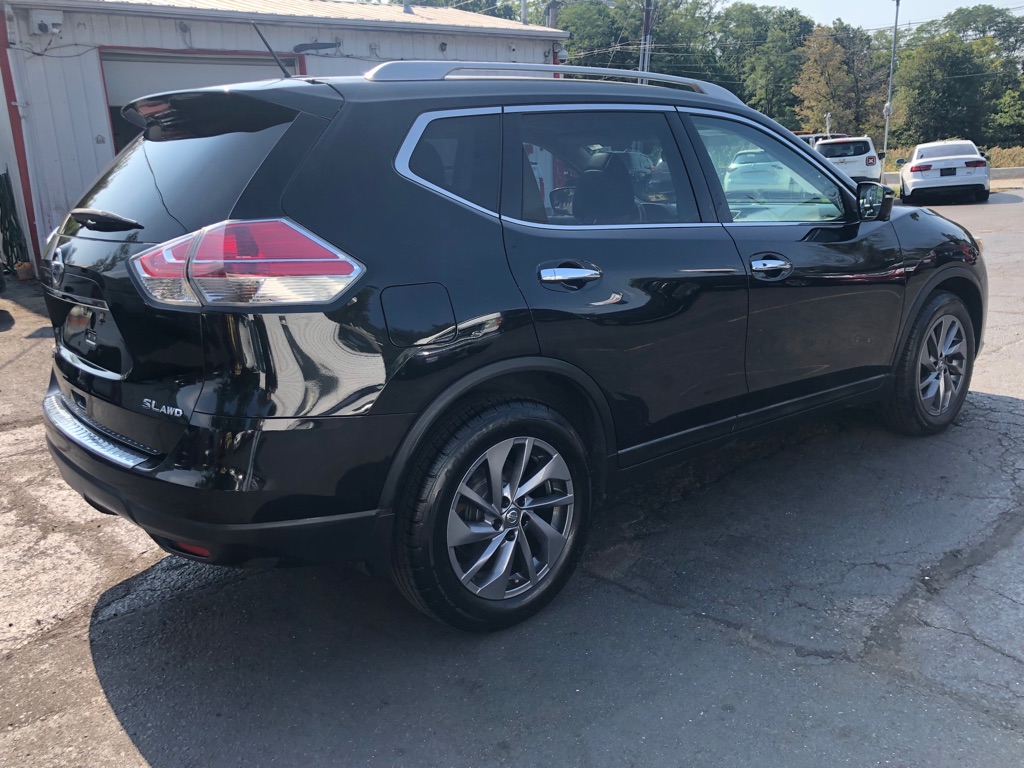 Photo 6 of this NISSAN ROGUE