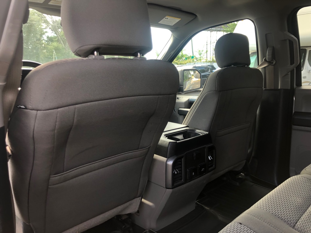 Photo 24 of this FORD F150