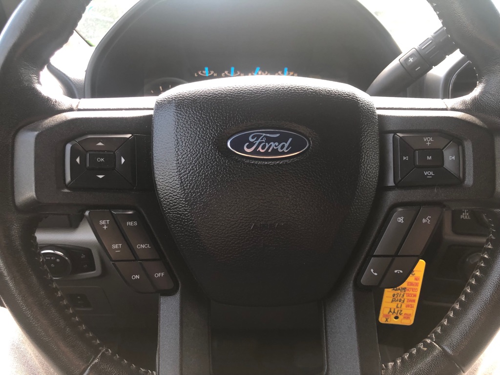 Photo 33 of this FORD F150