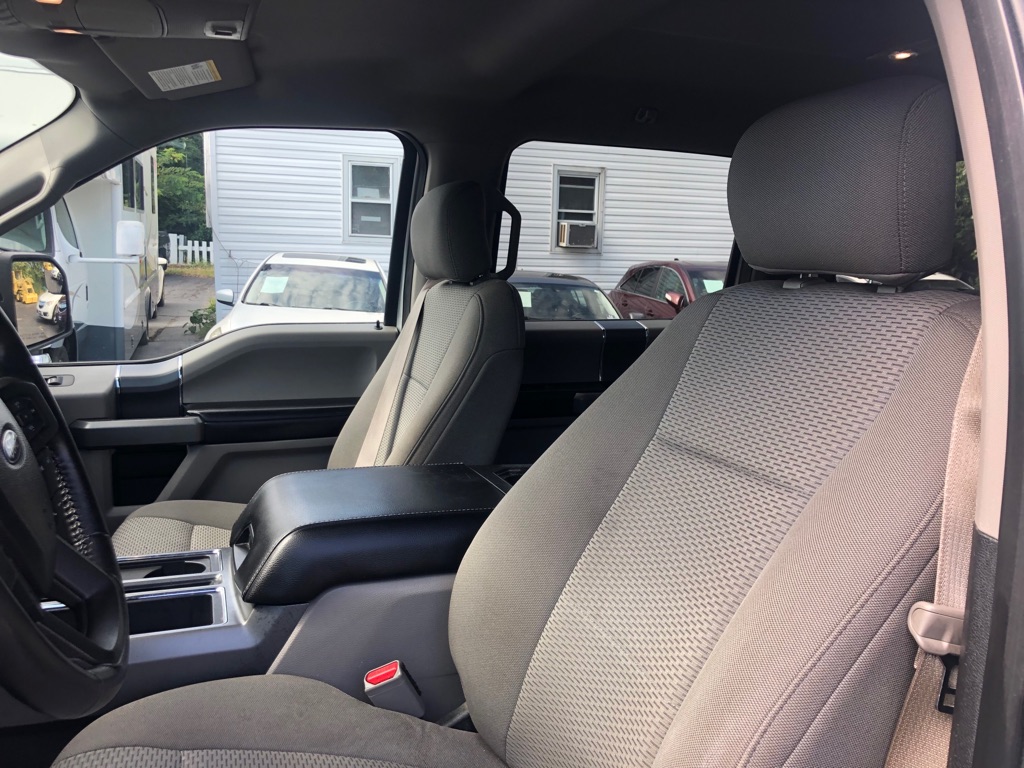 Photo 16 of this FORD F150