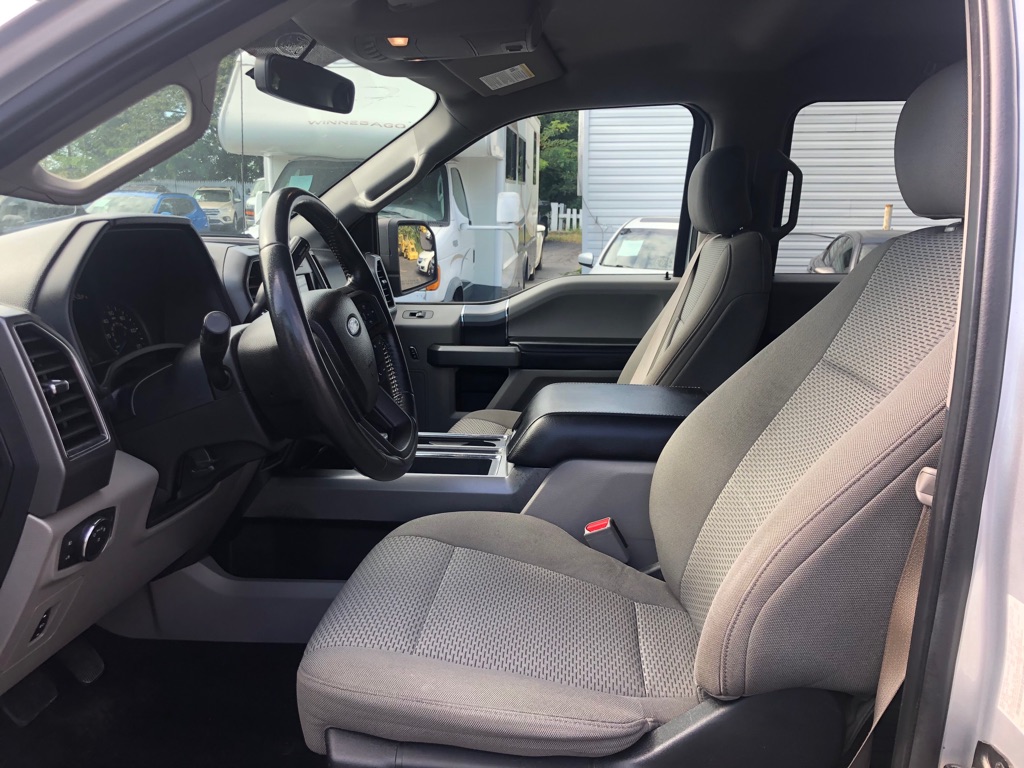 Photo 15 of this FORD F150