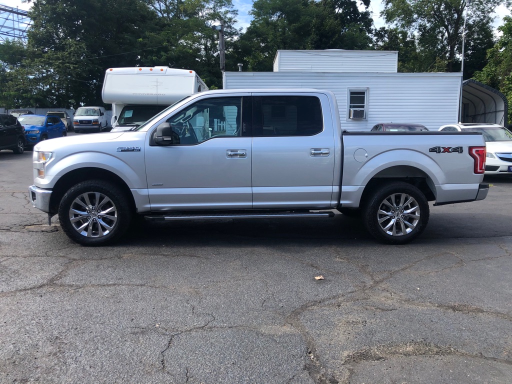Photo 2 of this FORD F150