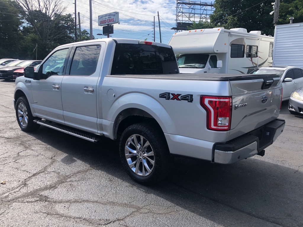 Photo 3 of this FORD F150