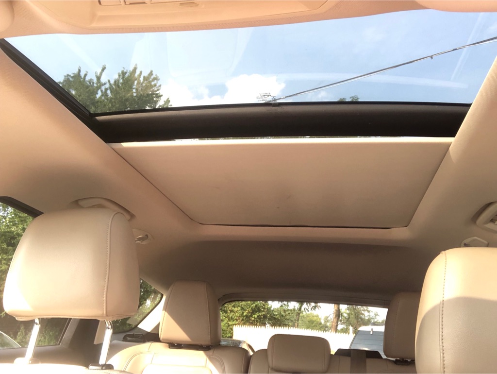 Photo 36 of this FORD ESCAPE