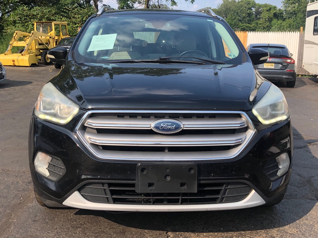 Photo 9 of this FORD ESCAPE