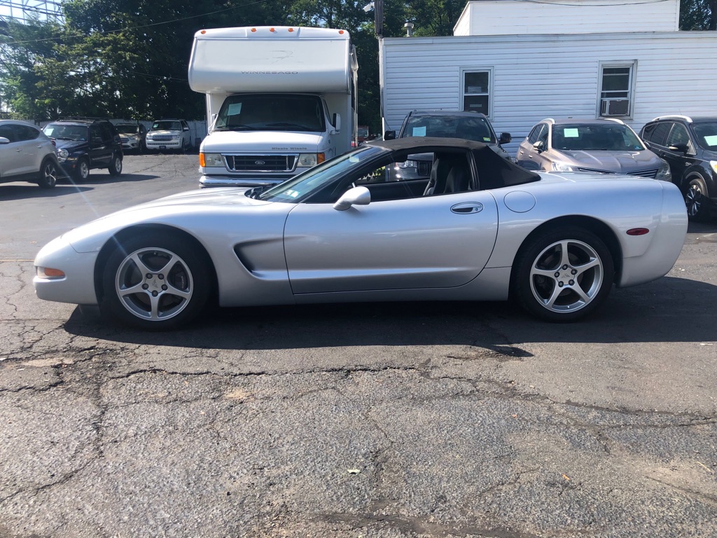 Photo 2 of this CHEVROLET CORVETTE
