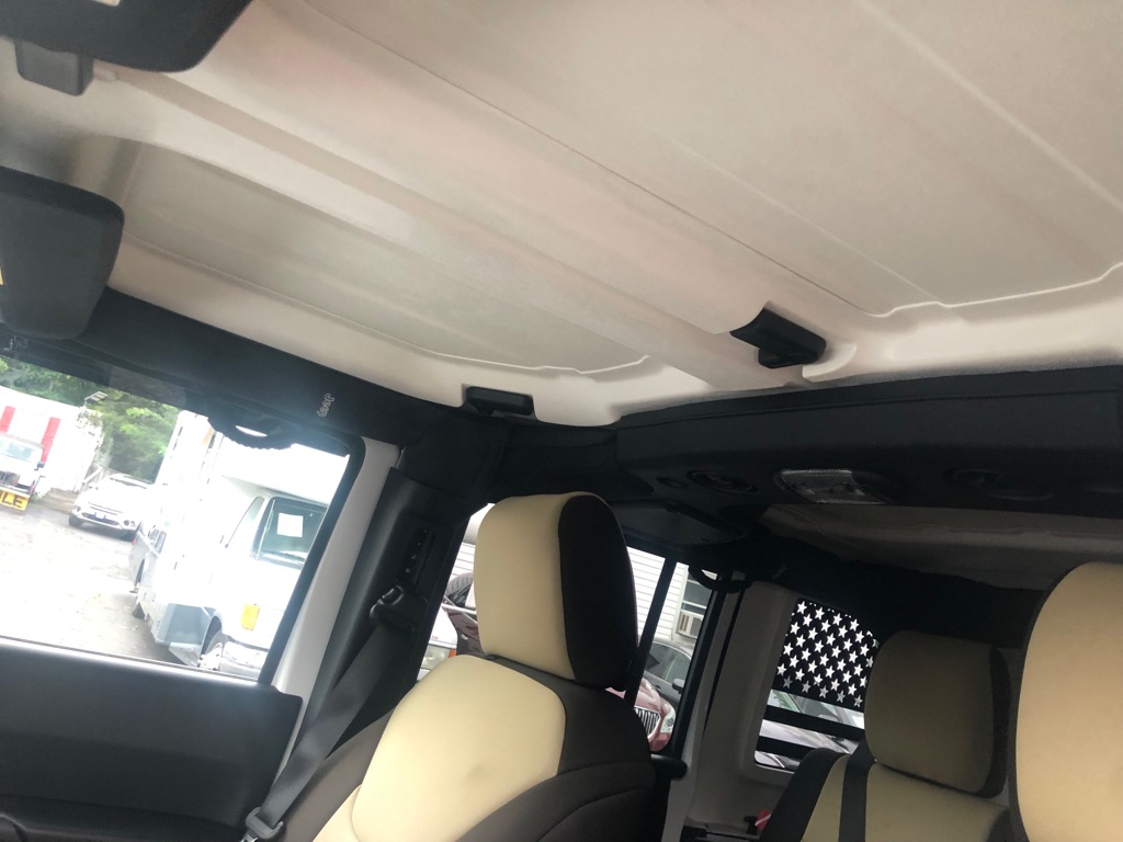 Photo 22 of this JEEP WRANGLER UNLIMI