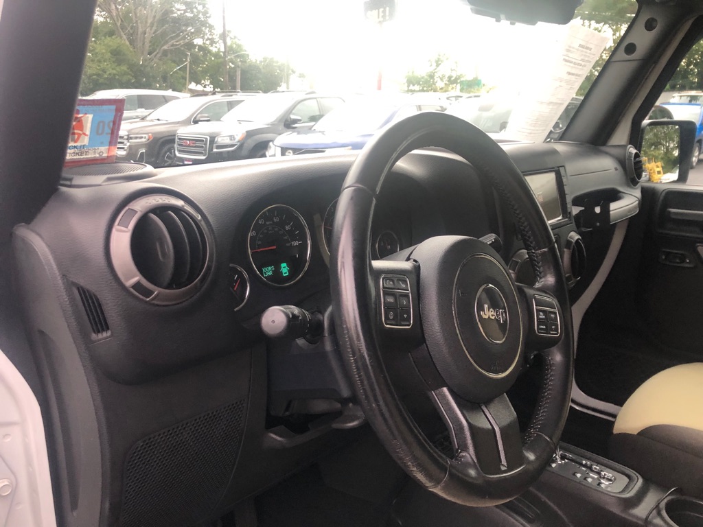 Photo 20 of this JEEP WRANGLER UNLIMI
