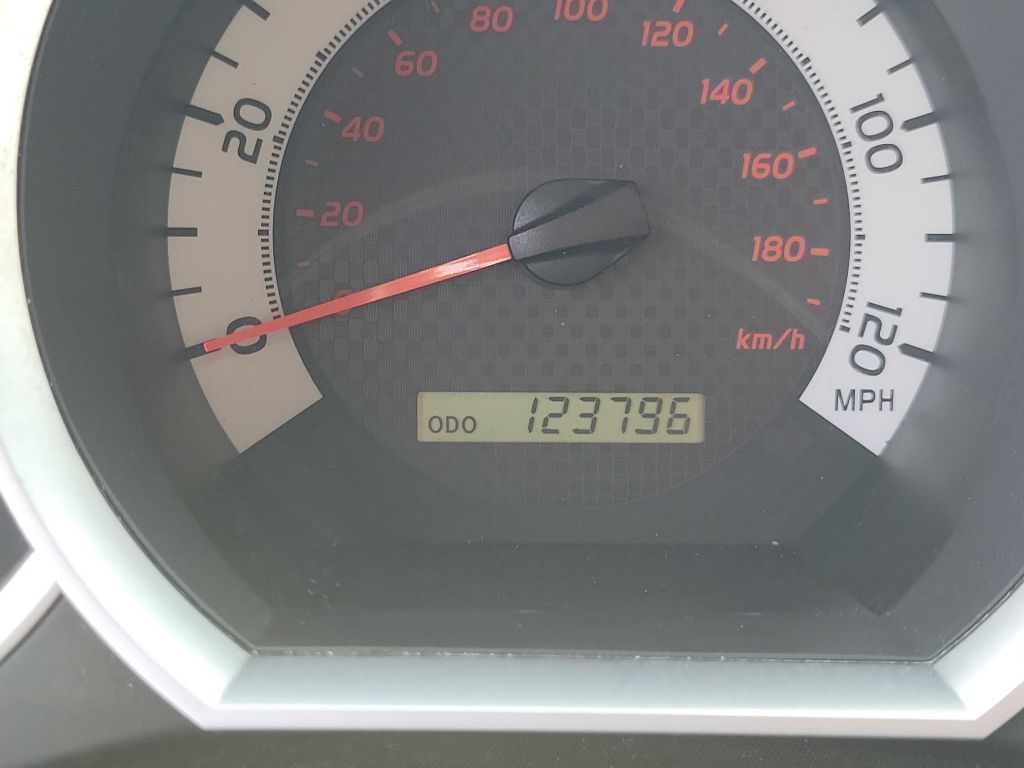 Photo 18 of this TOYOTA TACOMA