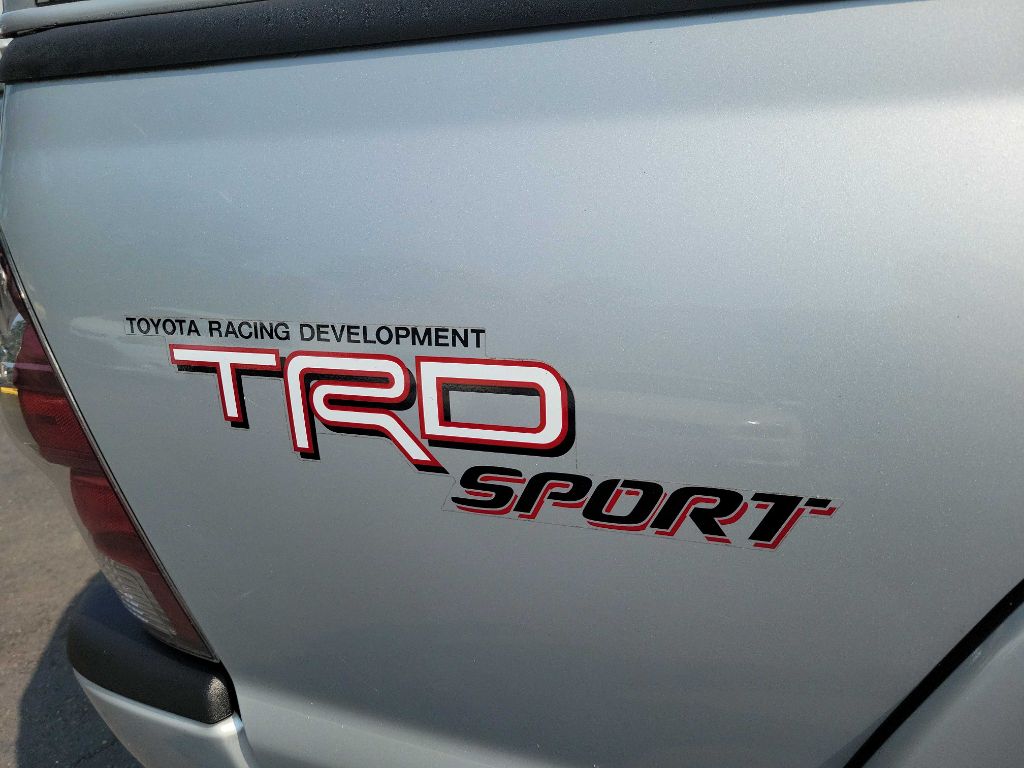 Photo 30 of this TOYOTA TACOMA