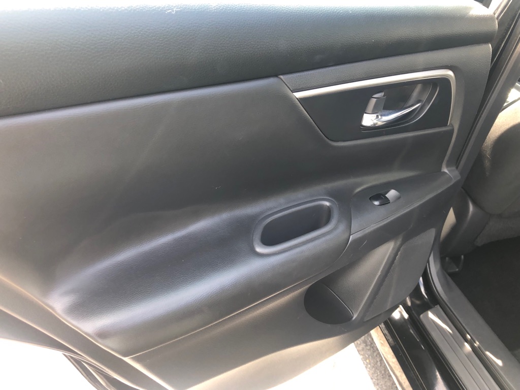Photo 23 of this NISSAN ALTIMA