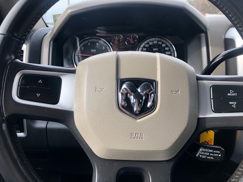 Photo 28 of this DODGE RAM 1500