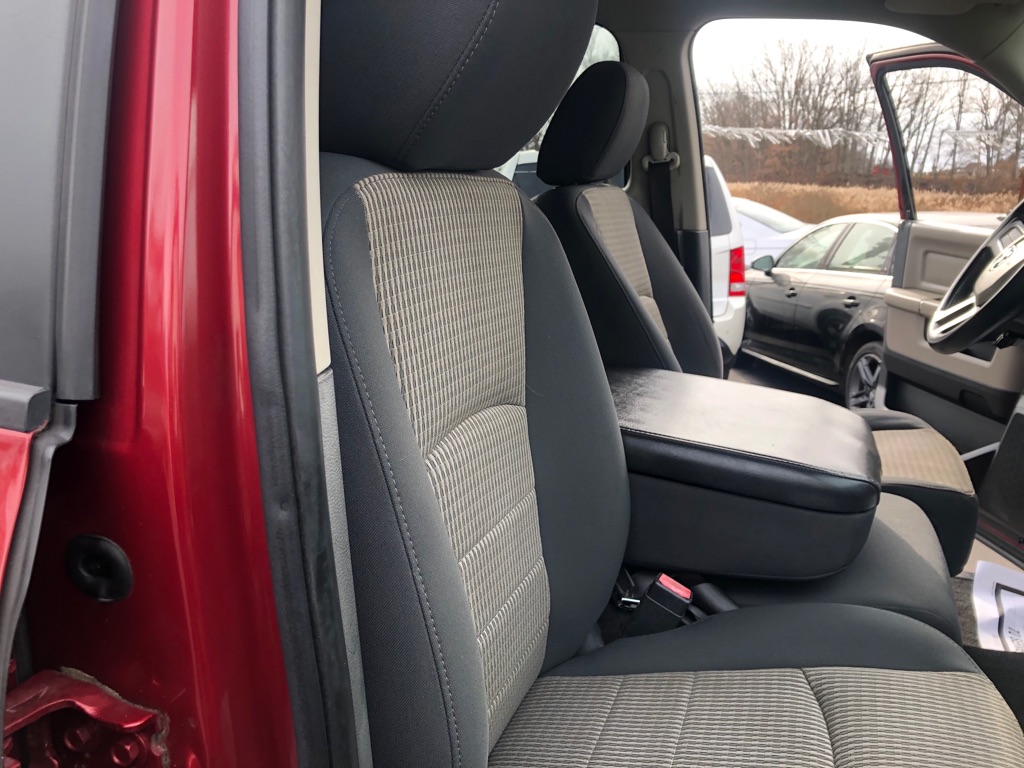 Photo 23 of this DODGE RAM 1500
