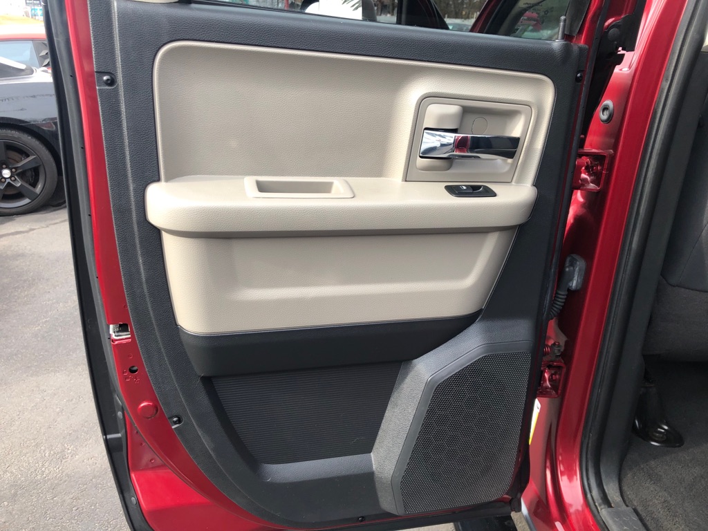 Photo 18 of this DODGE RAM 1500