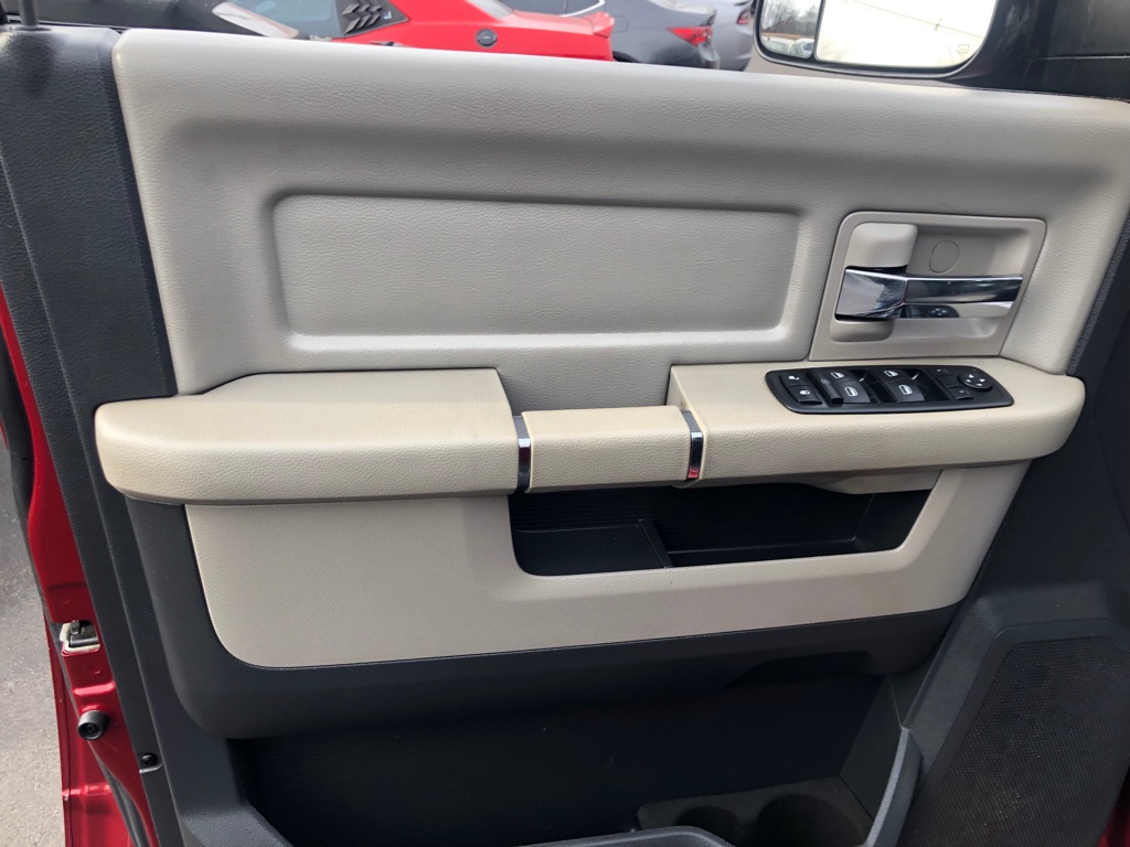Photo 12 of this DODGE RAM 1500