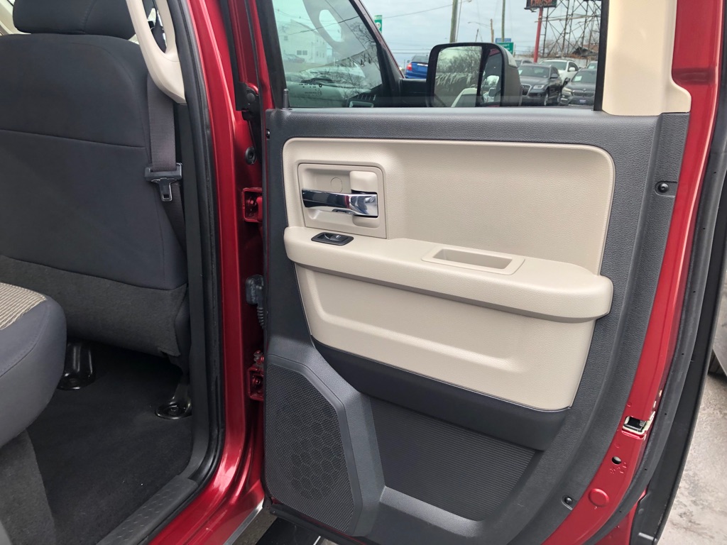 Photo 21 of this DODGE RAM 1500