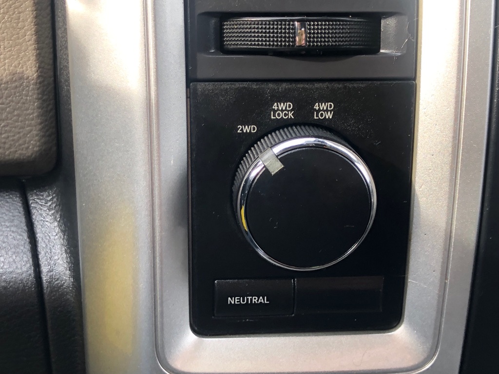 Photo 27 of this DODGE RAM 1500