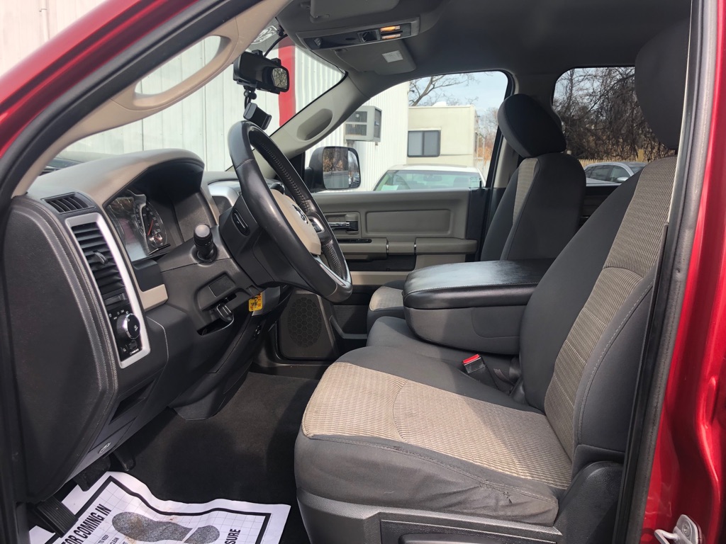 Photo 7 of this DODGE RAM 1500