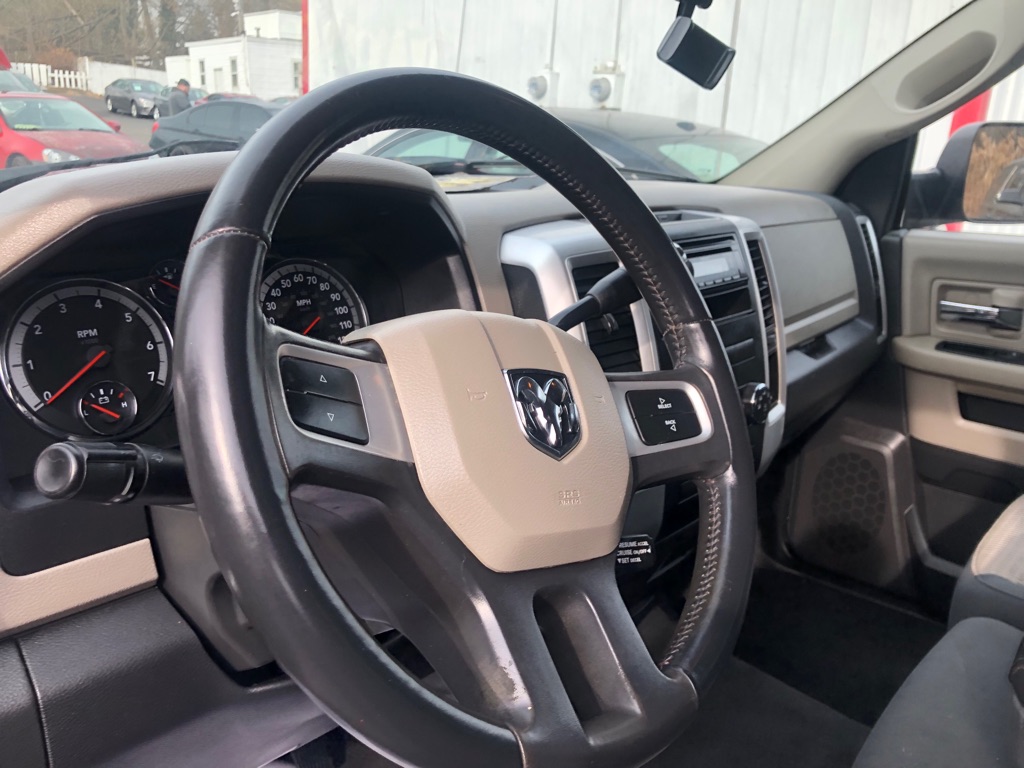 Photo 11 of this DODGE RAM 1500