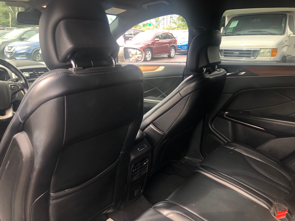 Photo 20 of this LINCOLN MKC
