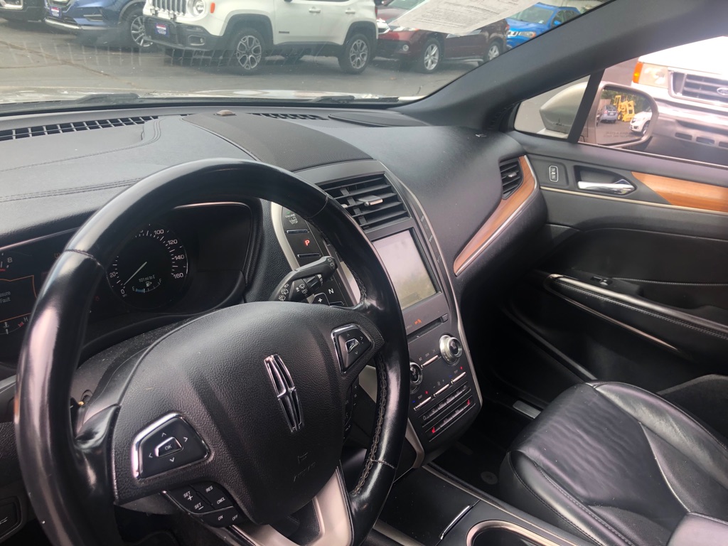 Photo 15 of this LINCOLN MKC