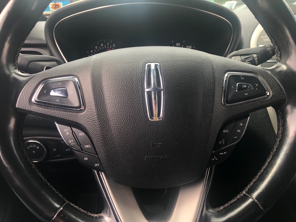 Photo 28 of this LINCOLN MKC
