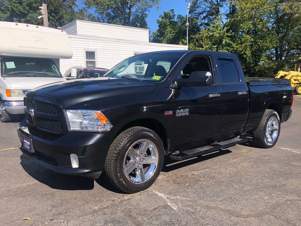 Photo 2 of this RAM 1500