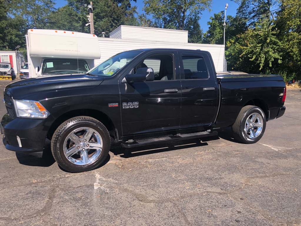Photo 3 of this RAM 1500
